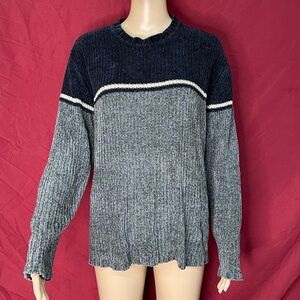 Vintage 90s/Y2K White Out Ribbed Chenille Pullover Skater Boy Sweater Size Large